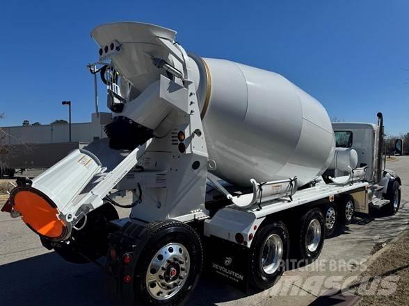 Peterbilt 567 Statyba - Kita