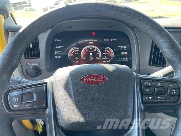 Peterbilt 567 Savivarčių priekabų vilkikai