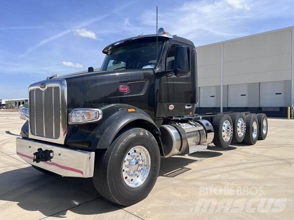 Peterbilt 567 Savivarčių priekabų vilkikai