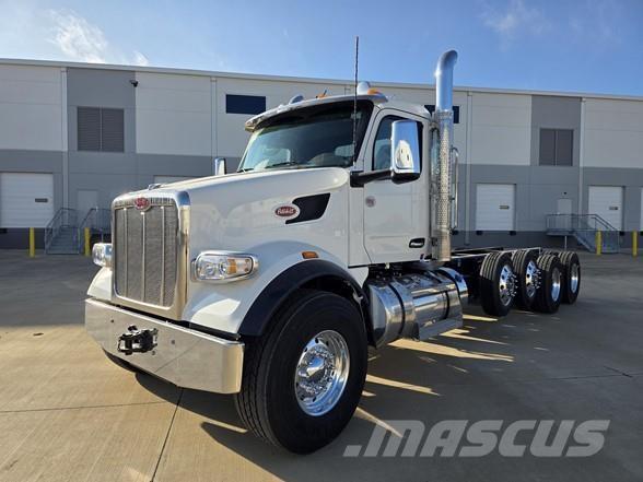 Peterbilt 567 Savivarčių priekabų vilkikai