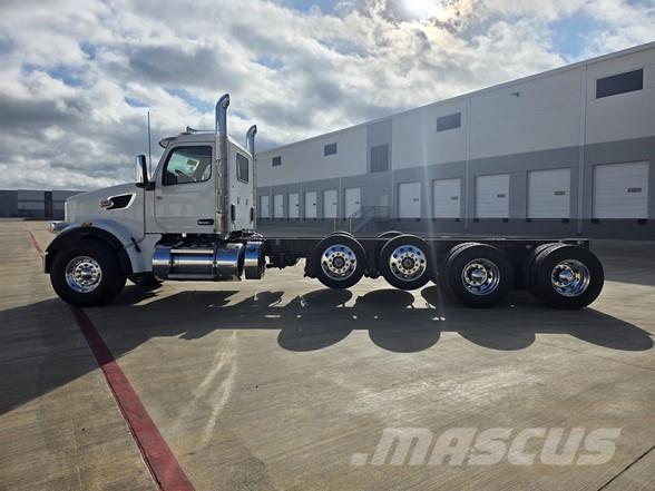 Peterbilt 567 Savivarčių priekabų vilkikai