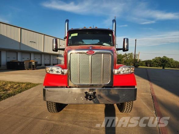 Peterbilt 567 Naudoti vilkikai