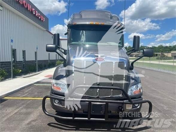 Peterbilt 579 Naudoti vilkikai
