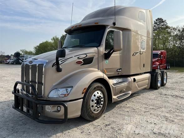 Peterbilt 579 Naudoti vilkikai