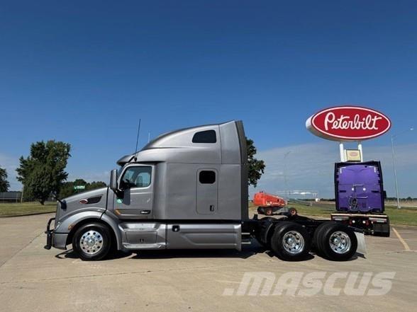Peterbilt 579 Naudoti vilkikai