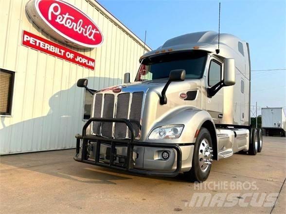 Peterbilt 579 Naudoti vilkikai