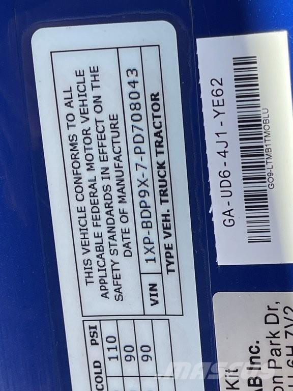 Peterbilt 579 Naudoti vilkikai