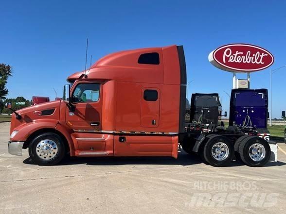 Peterbilt 579 Naudoti vilkikai