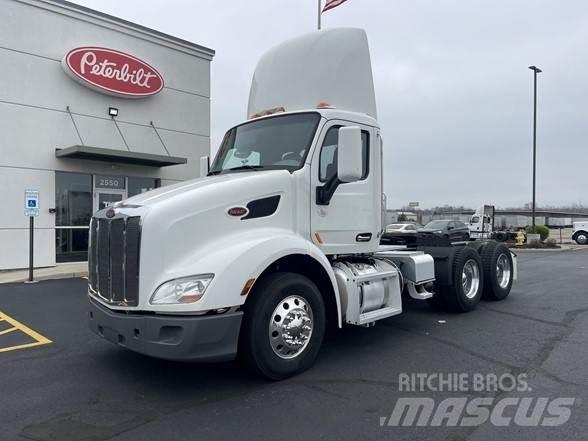Peterbilt 579 Naudoti vilkikai