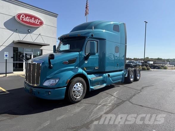 Peterbilt 579 Naudoti vilkikai
