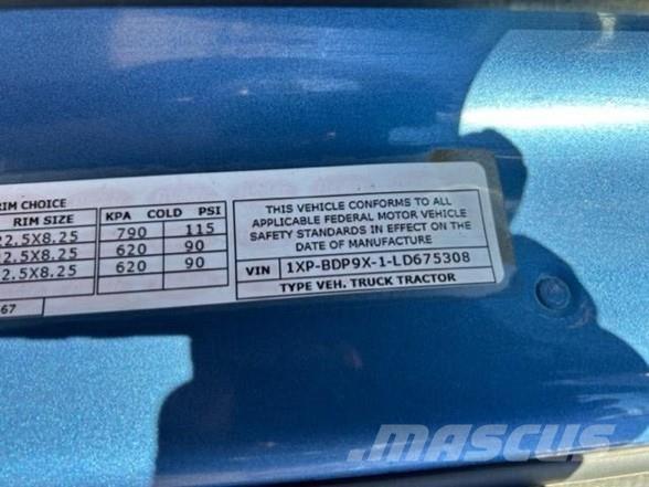 Peterbilt 579 Naudoti vilkikai