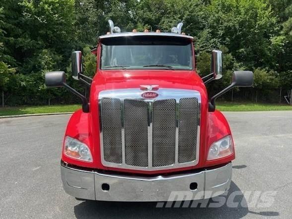 Peterbilt 579 Naudoti vilkikai