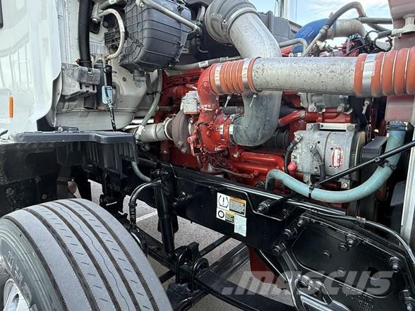 Peterbilt 579 Naudoti vilkikai