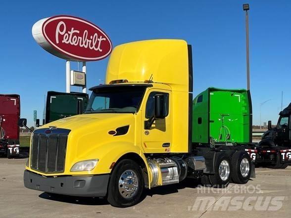 Peterbilt 579 Naudoti vilkikai