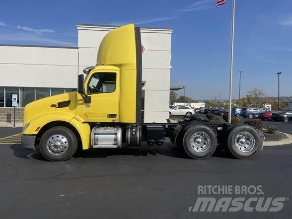 Peterbilt 579 Naudoti vilkikai