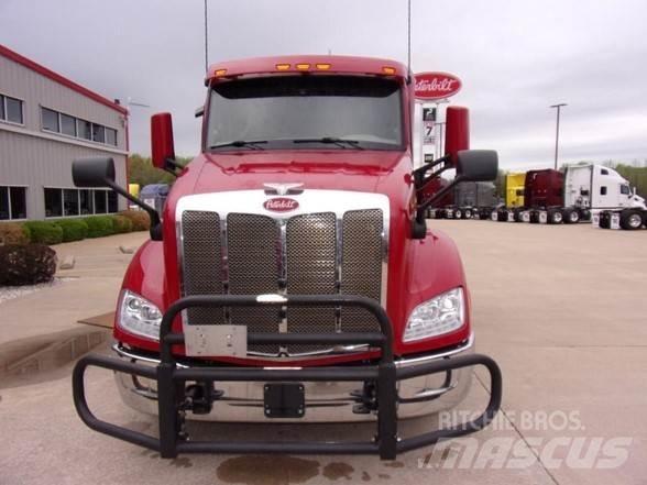 Peterbilt 579 Naudoti vilkikai