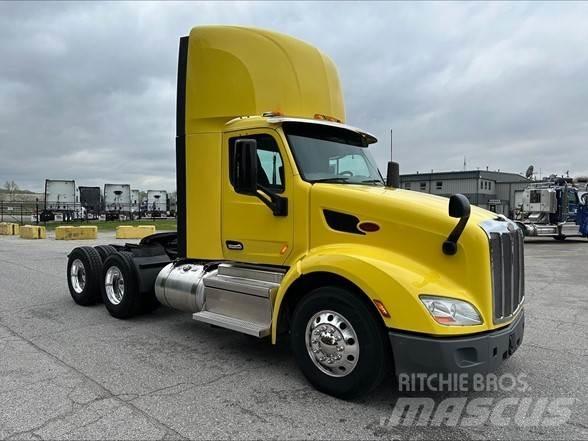 Peterbilt 579 Naudoti vilkikai