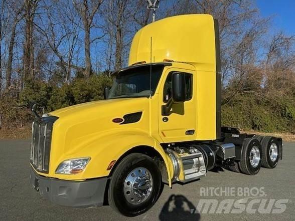 Peterbilt 579 Naudoti vilkikai