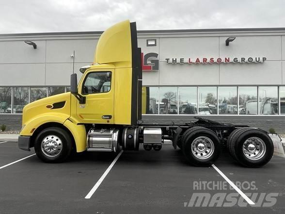 Peterbilt 579 Naudoti vilkikai