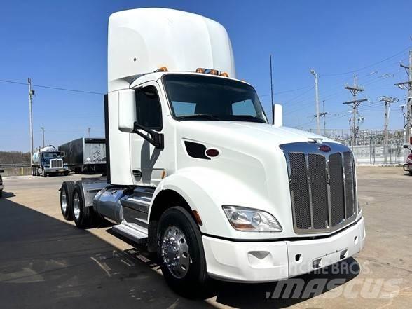 Peterbilt 579 Naudoti vilkikai