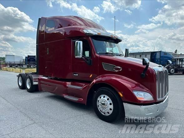 Peterbilt 579 Naudoti vilkikai