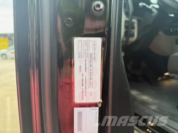 Peterbilt 579 Naudoti vilkikai