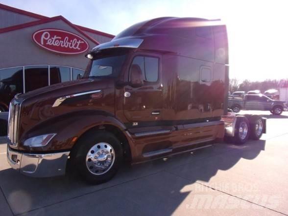 Peterbilt 579 Naudoti vilkikai