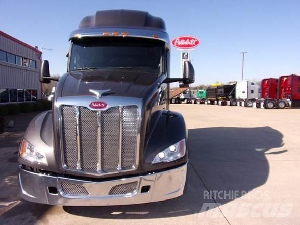 Peterbilt 579 Naudoti vilkikai