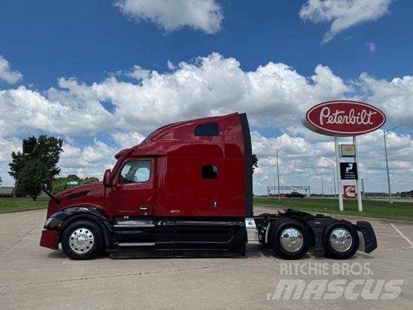 Peterbilt 579 Naudoti vilkikai