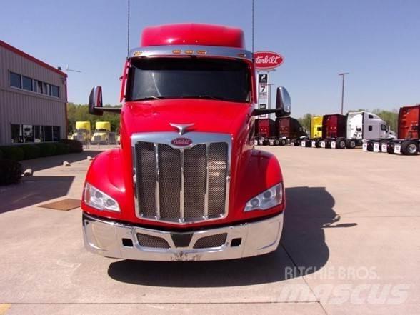 Peterbilt 579 Naudoti vilkikai