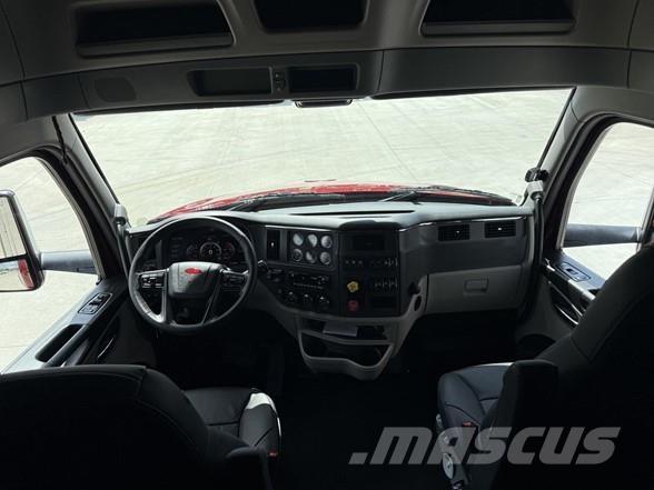 Peterbilt 579 Naudoti vilkikai