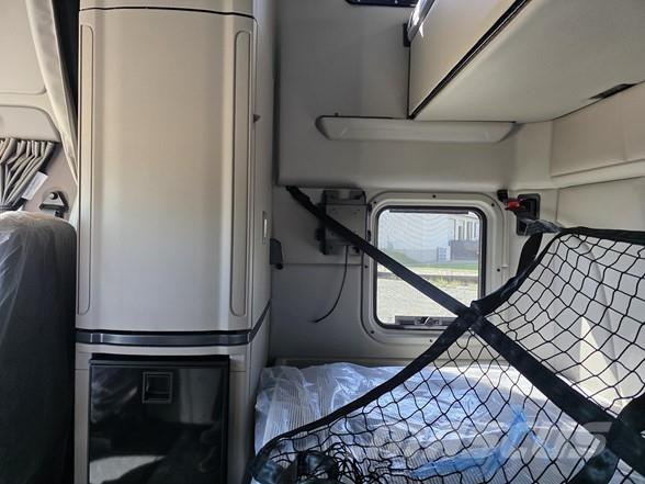 Peterbilt 579 Naudoti vilkikai