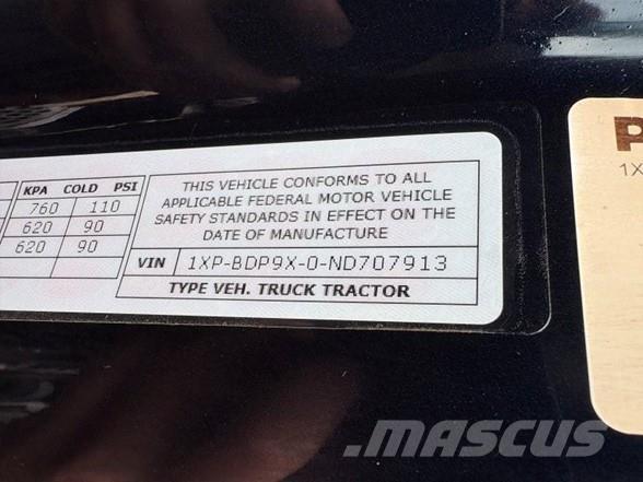 Peterbilt 579 Naudoti vilkikai