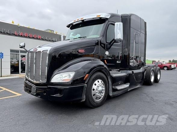 Peterbilt 579 Naudoti vilkikai