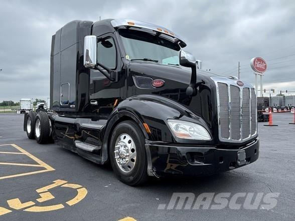 Peterbilt 579 Naudoti vilkikai