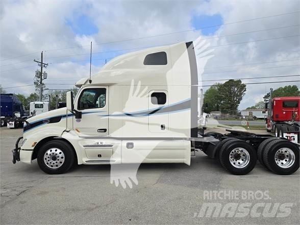 Peterbilt 579 Naudoti vilkikai