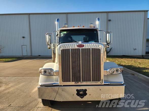 Peterbilt 589 Naudoti vilkikai