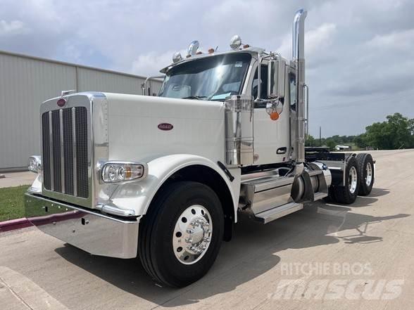 Peterbilt 589 Naudoti vilkikai