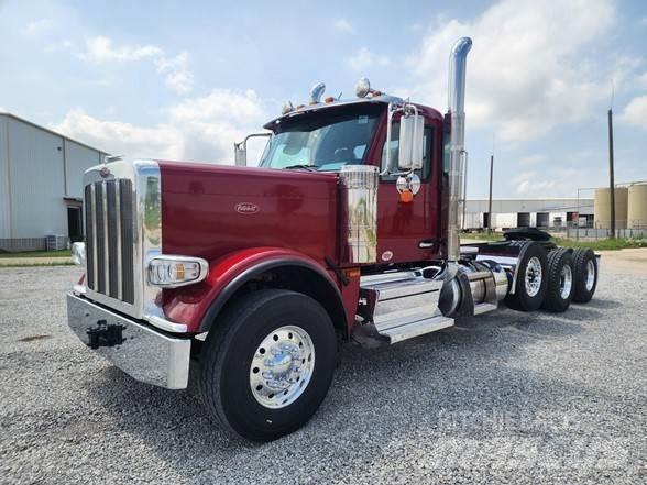 Peterbilt 589 Naudoti vilkikai