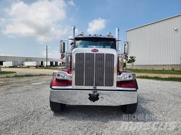 Peterbilt 589 Naudoti vilkikai