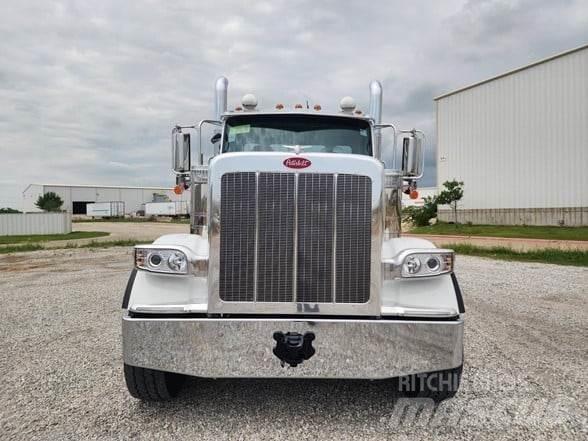Peterbilt 589 Naudoti vilkikai