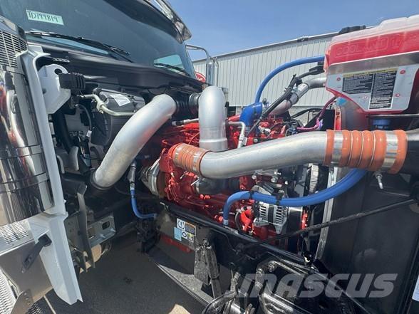 Peterbilt 589 Naudoti vilkikai