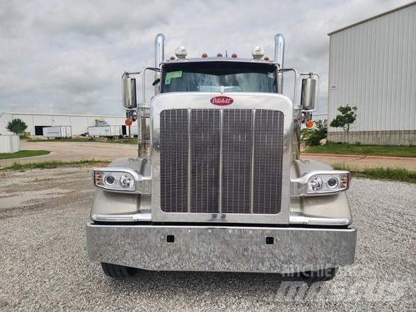 Peterbilt 589 Naudoti vilkikai