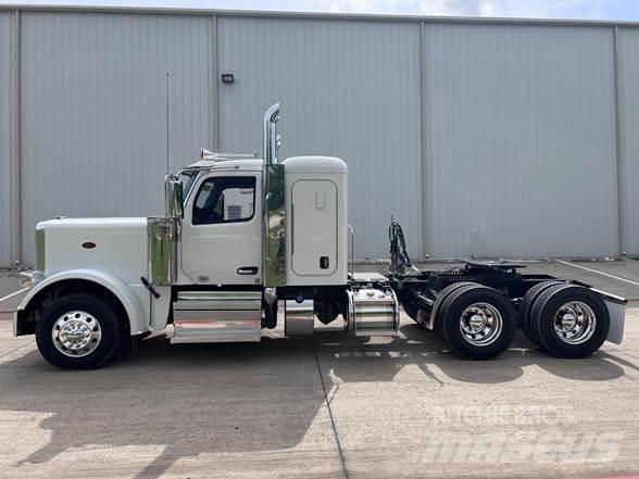 Peterbilt 589 Naudoti vilkikai