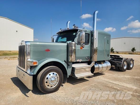 Peterbilt 589 Naudoti vilkikai