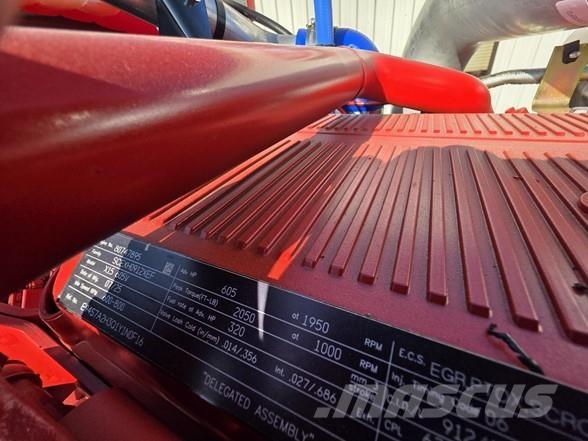 Peterbilt 589 Naudoti vilkikai