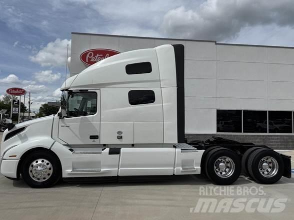 Volvo VNL42860 Naudoti vilkikai