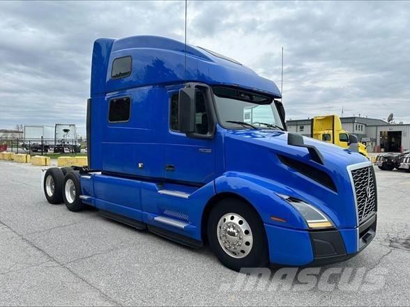 Volvo VNL42860 Naudoti vilkikai