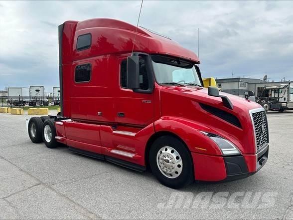 Volvo VNL42860 Naudoti vilkikai