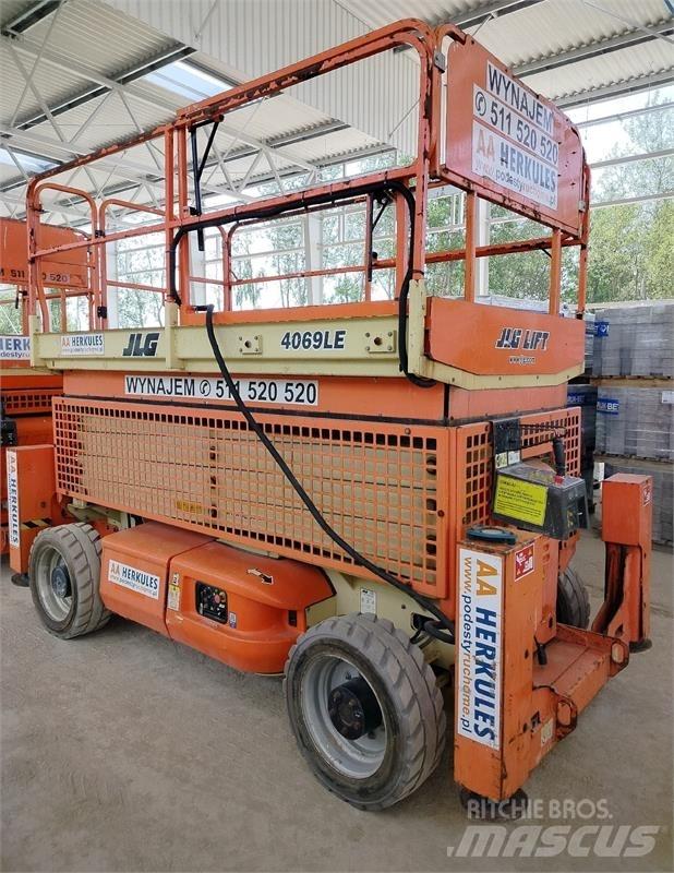JLG 4069 Žirkliniai keltuvai